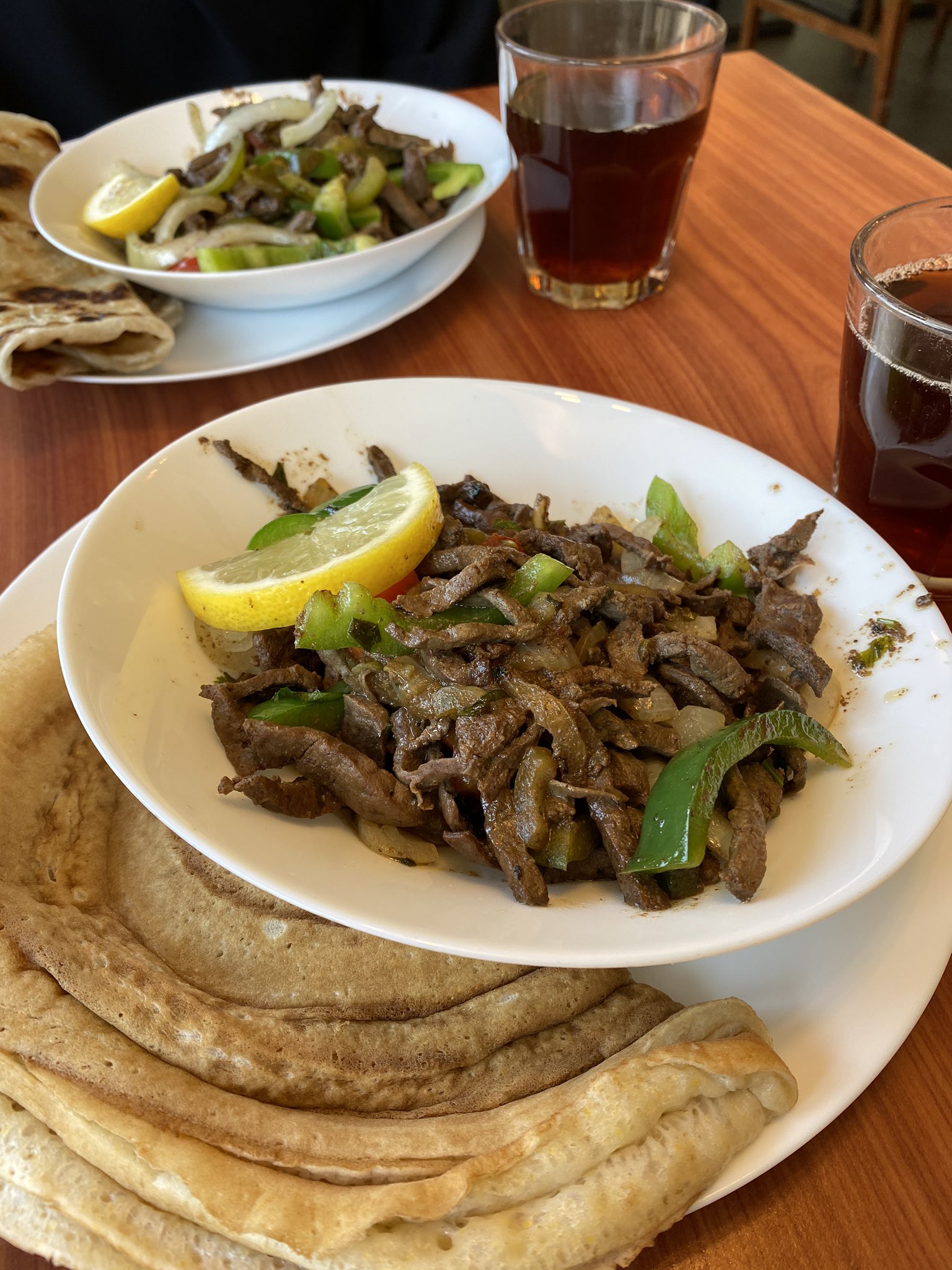 Liver with bread and tea